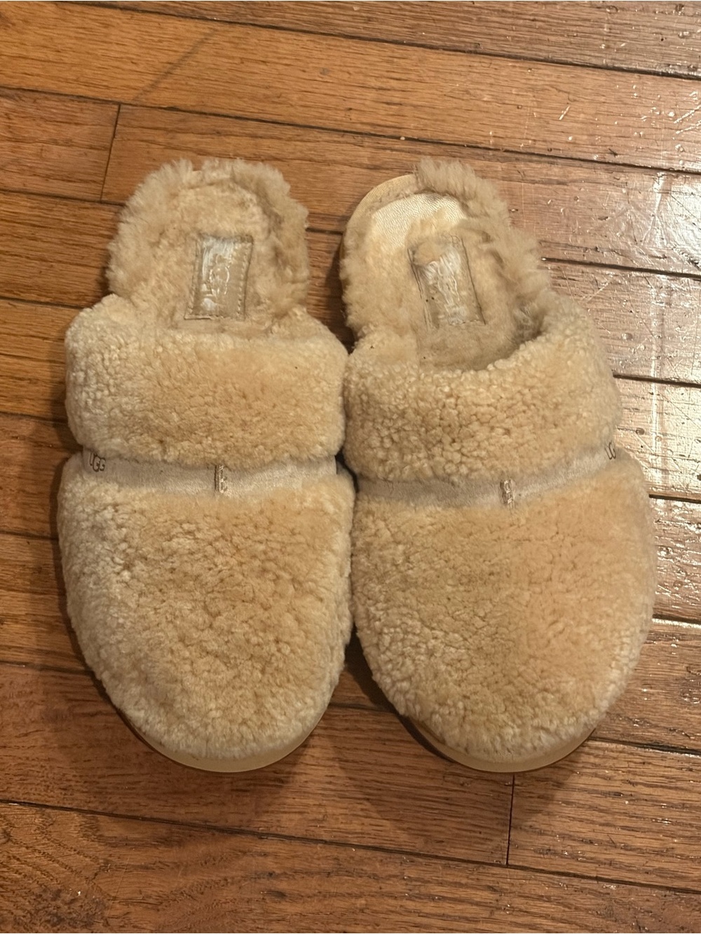 UGG Fluffette Womens Backless Fuzzy Slipper Closed Toe Cream Sz 9
